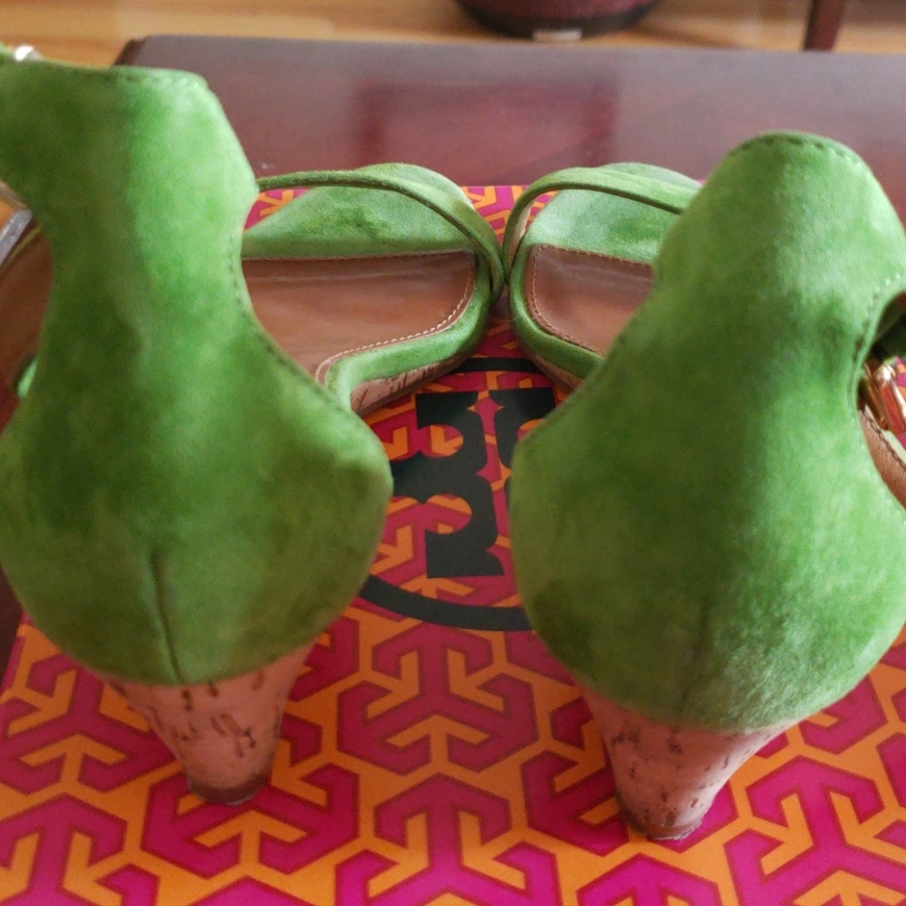 Shoes - Picture 3 of 3